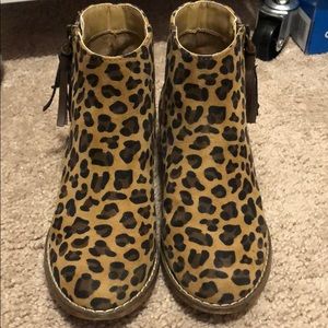 Tucker and Tate boots